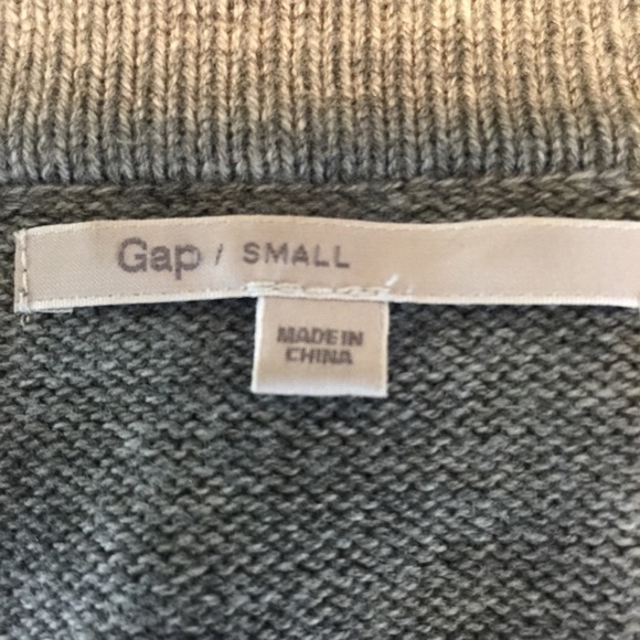 💥 Gap Gray Cardigan w/Elbow Patches Size S - Picture 5 of 7